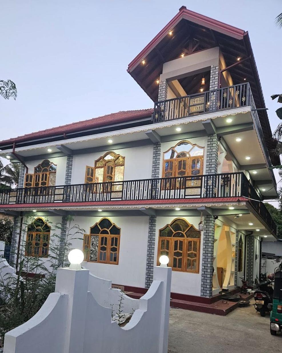 J & J Homestay Jaffna Eksteriør billede